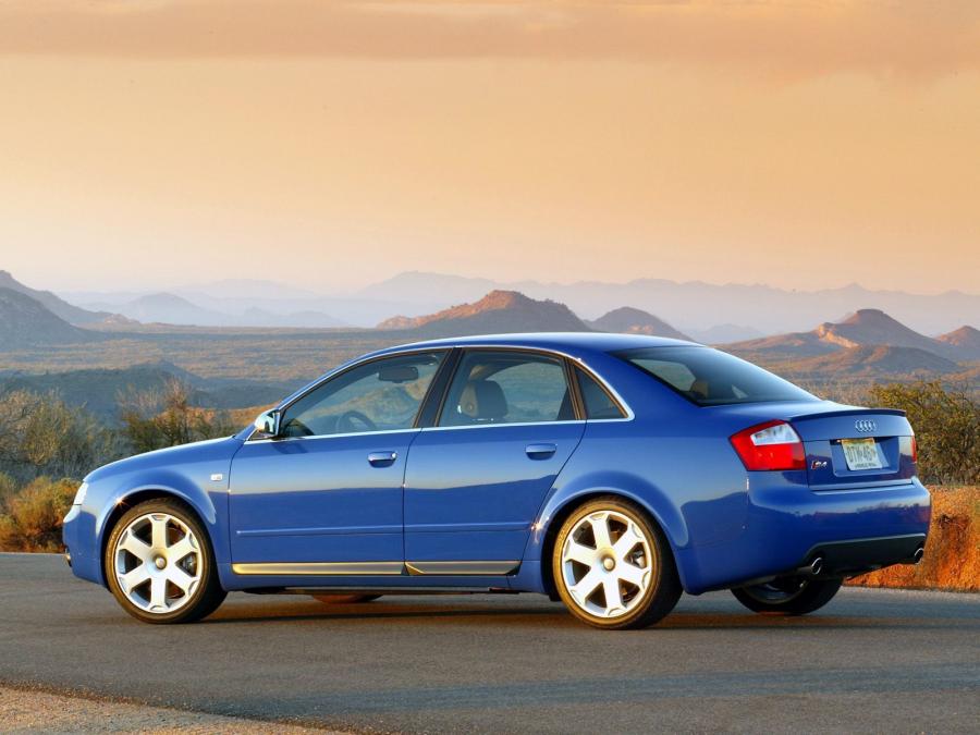  Audi S4 Sedan (B6,8E) 2003 года  (NA) (фото 4 из 8)
